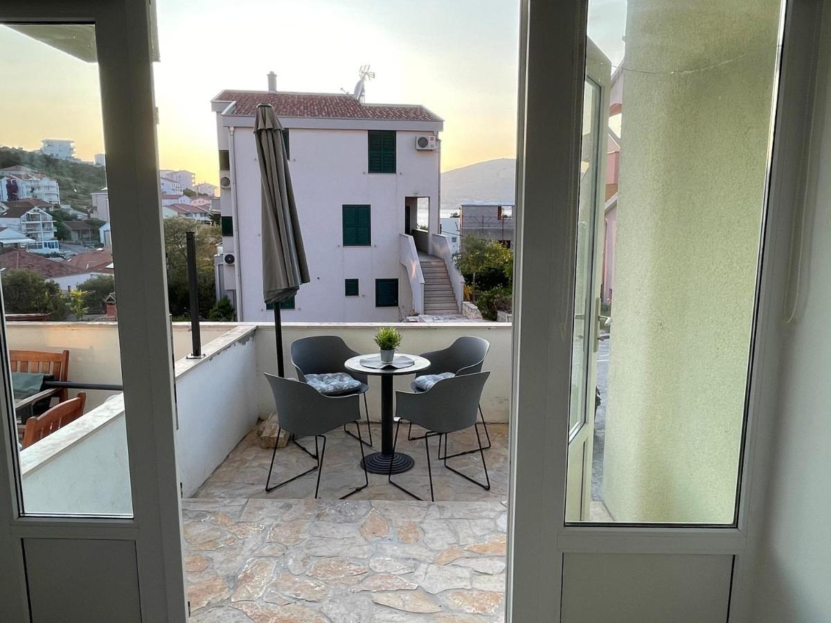 Apartments Luce Trogir Exterior foto